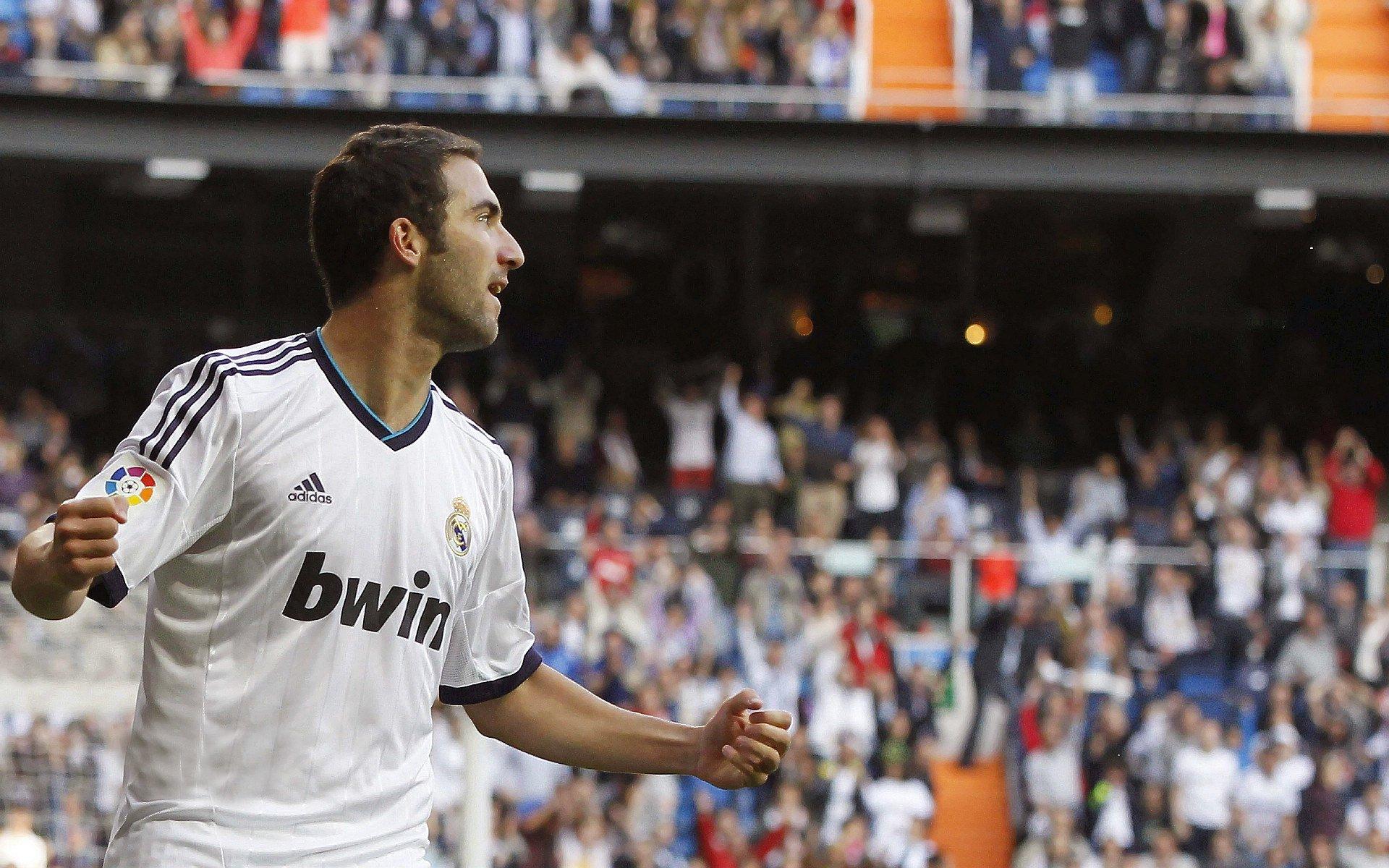 火爆苏小超决赛上演巅峰对决 苏州力克南通夺冠 马宁执法彰显专业风范