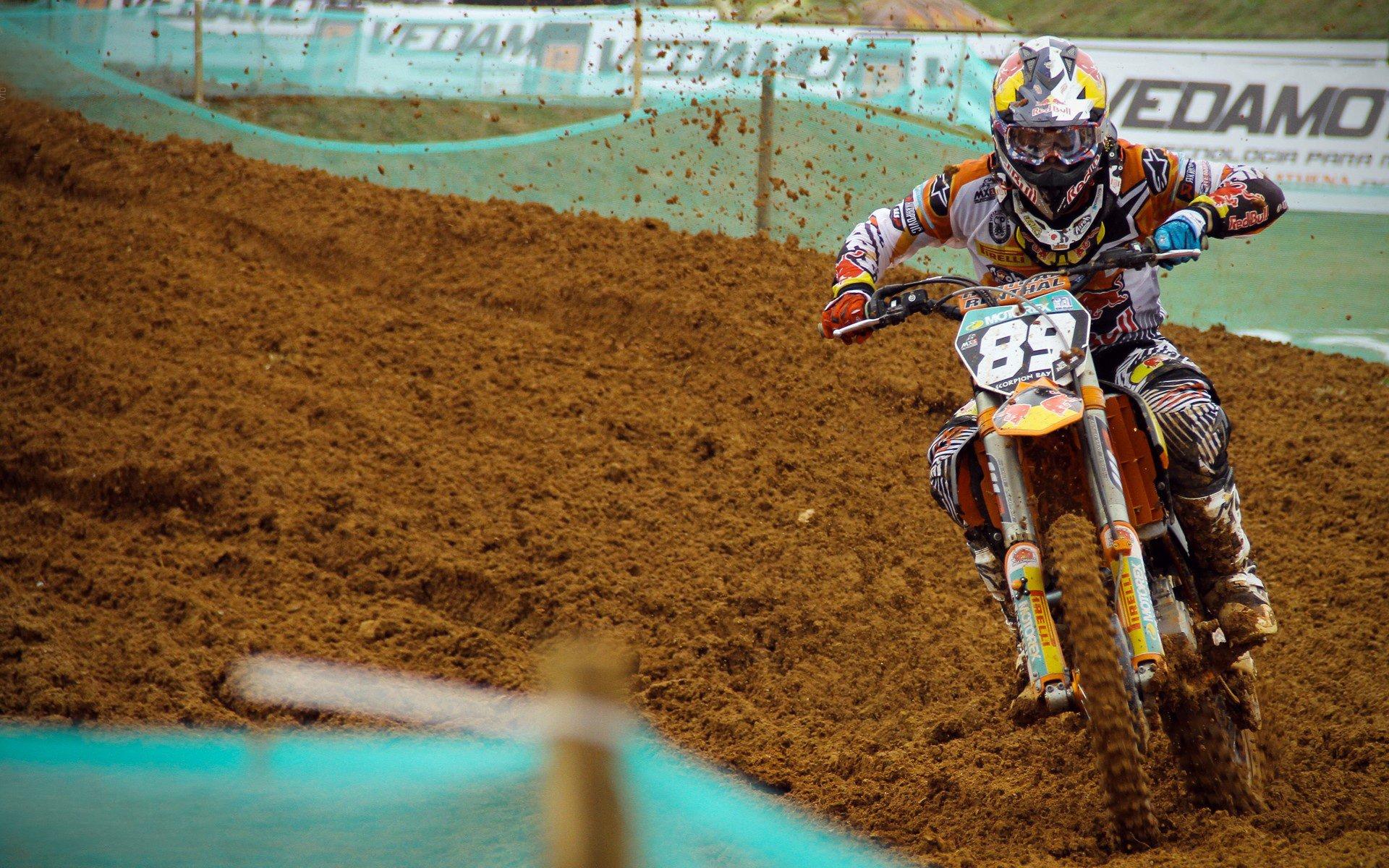 科娃防守艺术登峰造极，百分百抢断背后的战术密码与天赋绽放