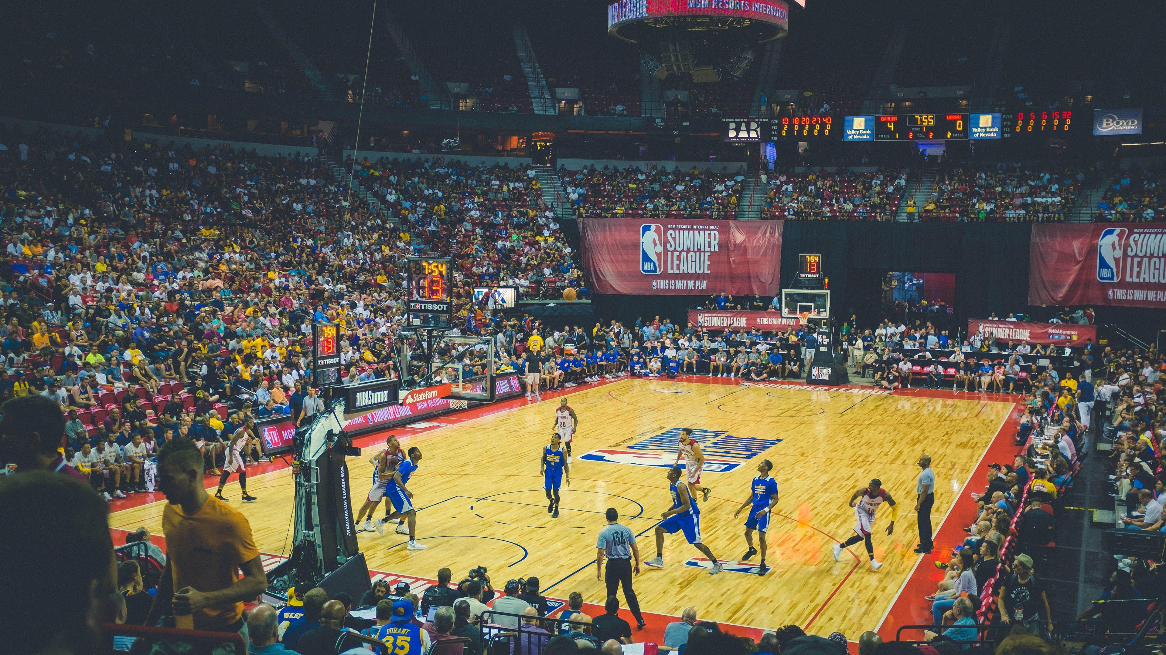 奥巴梅扬专访，渴望在巴萨赢得西甲和欧冠，盛赞登贝莱世界级天赋